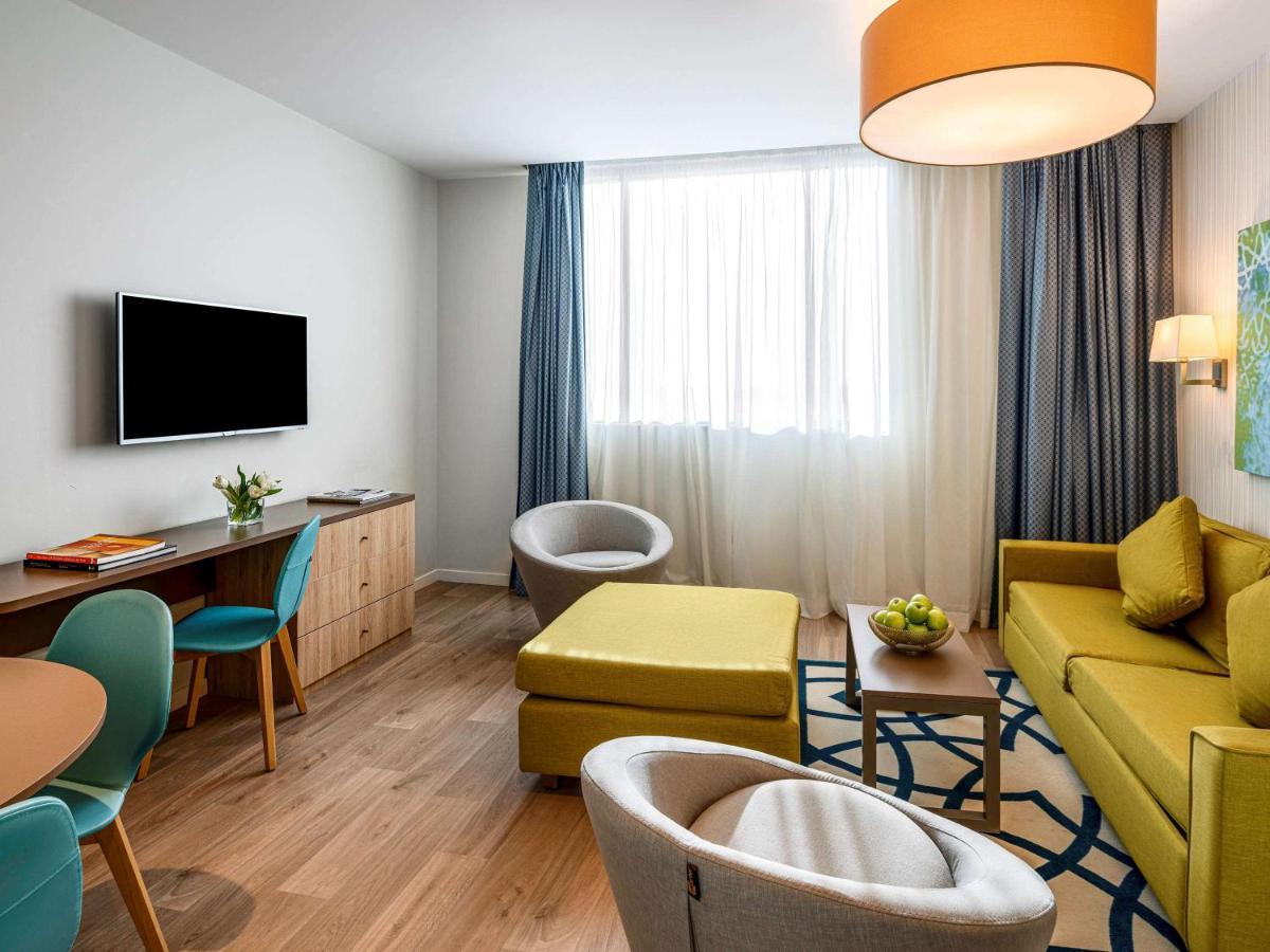 Adagio Center